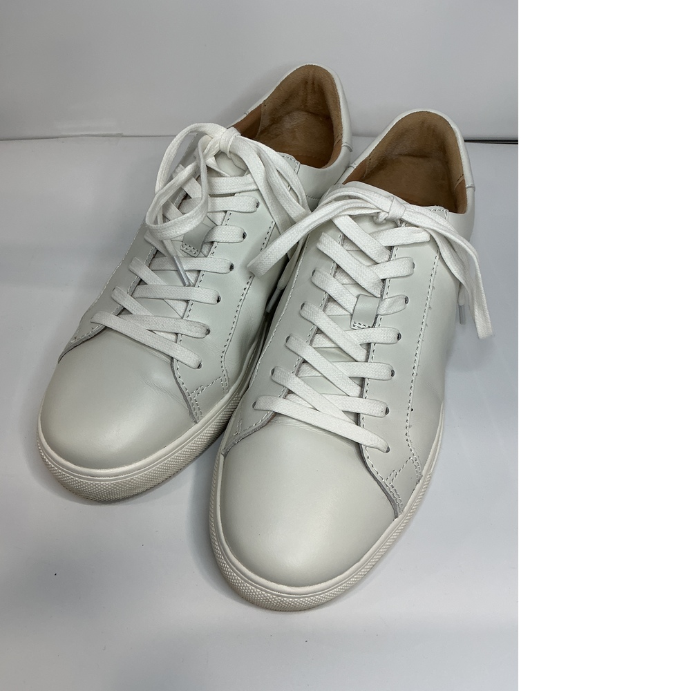 100% Leather Everyday Sneaker